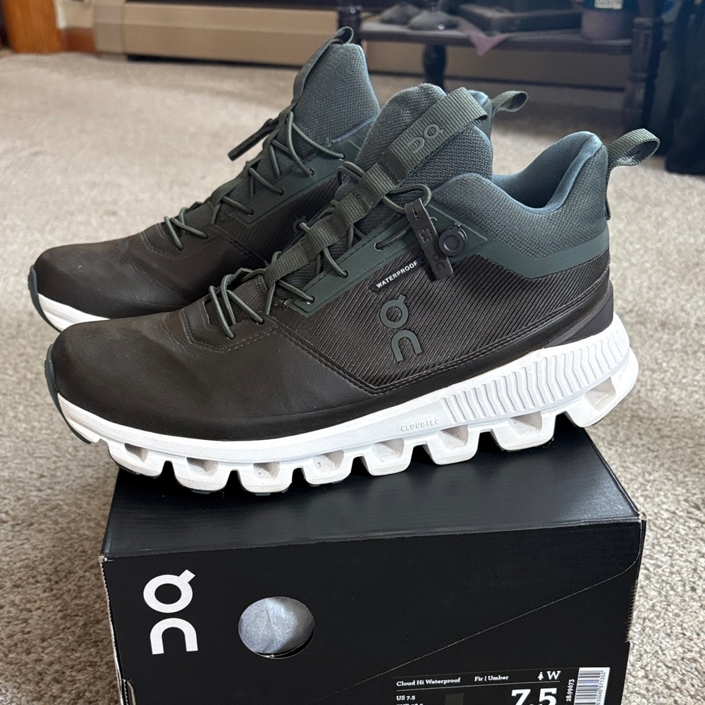 On Running Cloud Hi Waterproof Women’s Sneakers in Fir Umber
